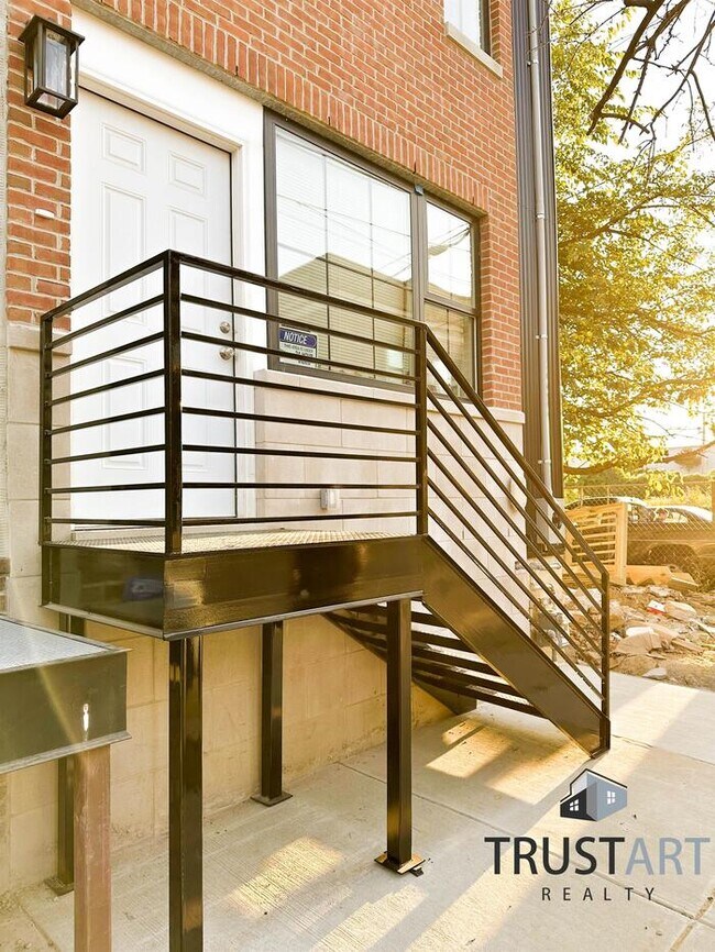 Foto del edificio - 4 bedroom house with finished basement in ...