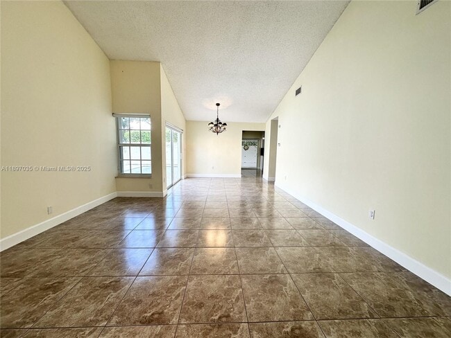 Foto del edificio - 6097 SW 128th Ct