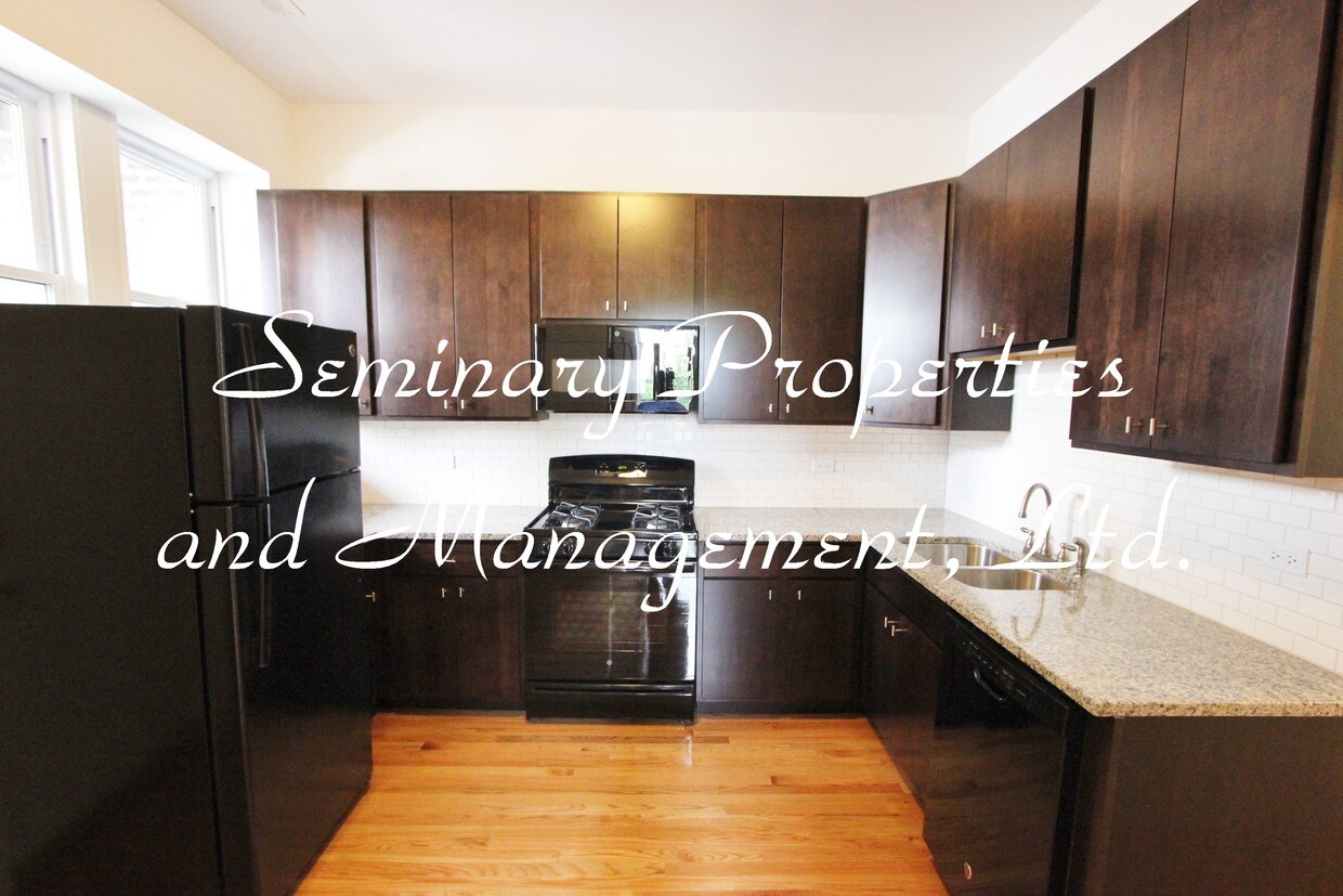 Foto principal - 3352 N Seminary Ave