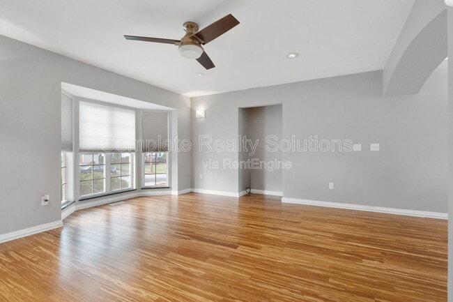 Building Photo - 5339 Vine Ave