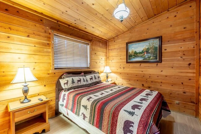 Foto del edificio - 40409 Big Bear Blvd