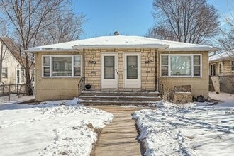 Building Photo - 3922 N Lyndale Ave