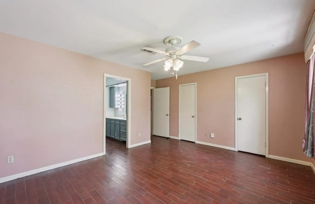 Building Photo - 5710 Glasgow Ln