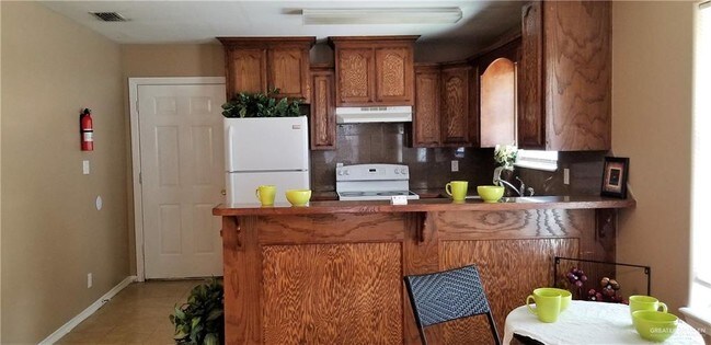 Foto del edificio - 3008 Diamondhead Ave