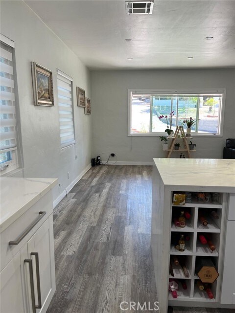 Foto del edificio - 10777 Mountair Ave