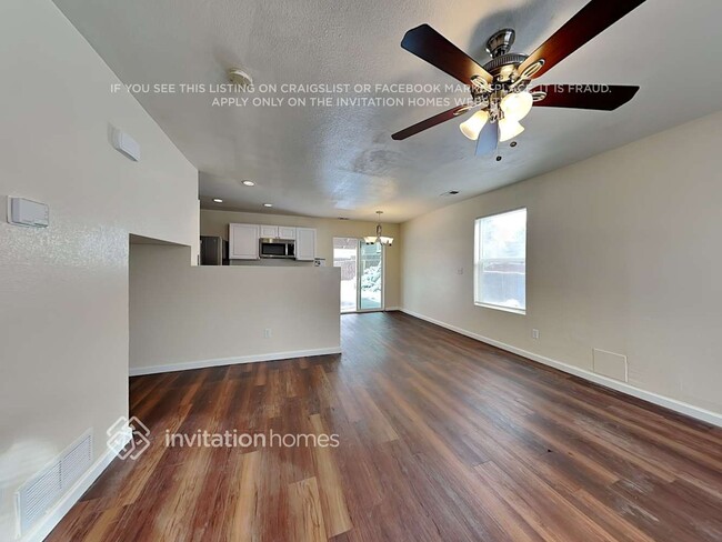 Building Photo - 5115 E 100th Dr