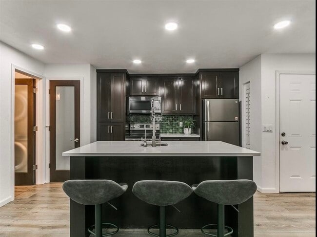 Photo - 931 NW 7th St Apartment