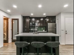 Building Photo - 931 NW 7th St