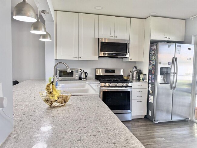 Foto del edificio - 5705 Tanagergrove Way