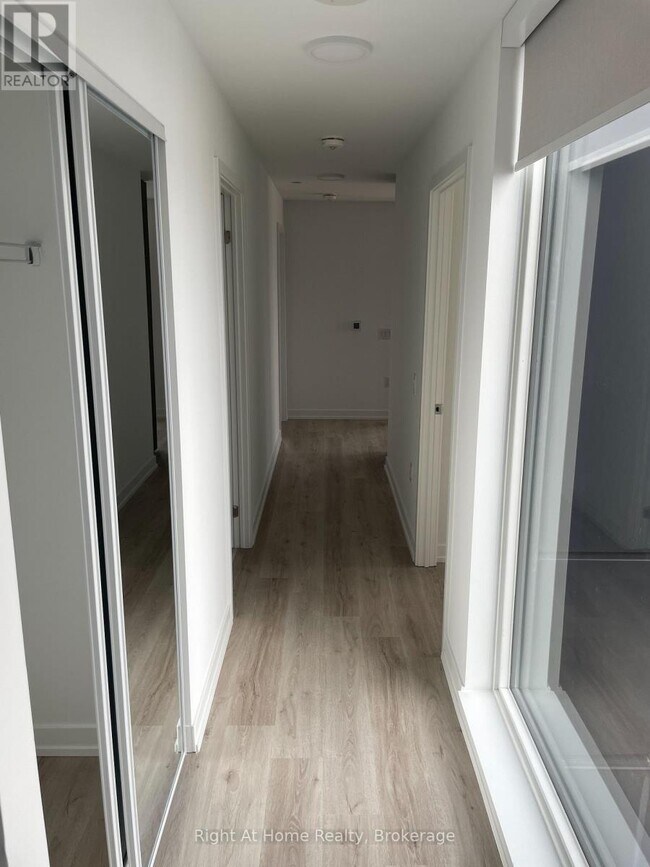 Building Photo - 395 Square One Dr