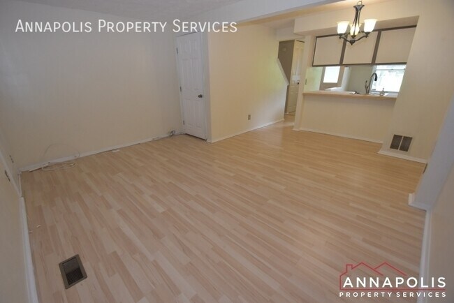 Foto del edificio - 7660 Fairbanks Ct