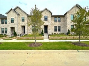 Building Photo - 4824 Lunker St