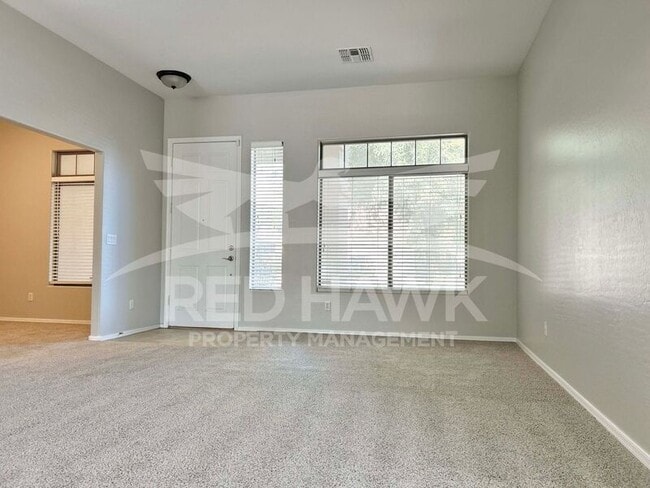 Building Photo - 889 E Leo Pl