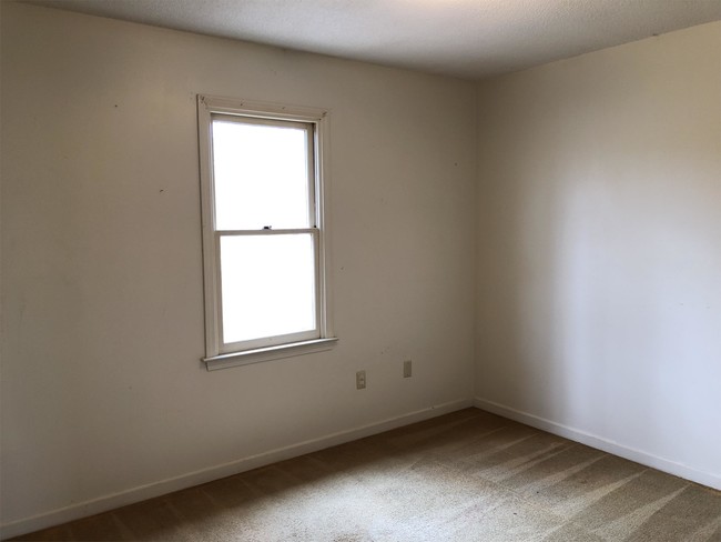 Foto del edificio - 222 Laurel Ave E
