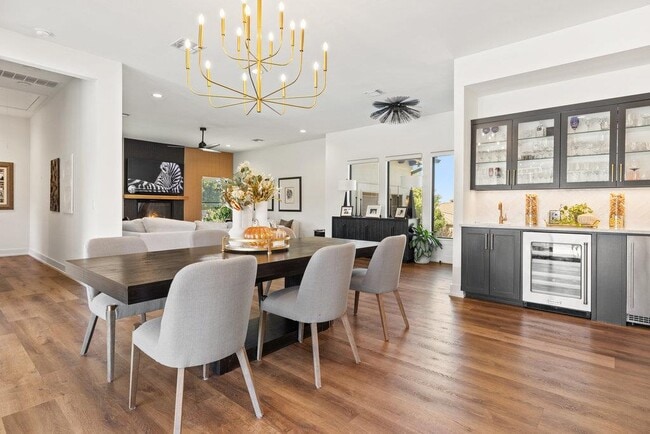 Foto del edificio - 223 Golden Bear Dr