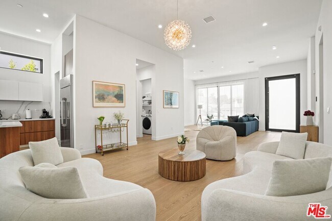 Building Photo - 12136 Clarkson Rd