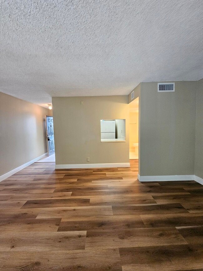 Building Photo - 1850 N Congress Ave