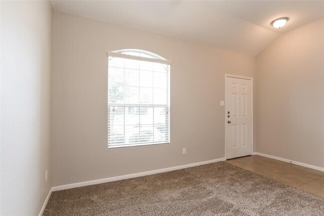 Building Photo - 2530 Montana Blue Dr