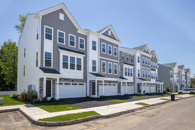 Building Photo - 18 Crimson Dr