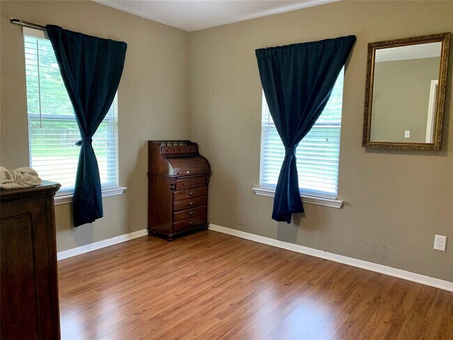 Foto del edificio - 10130 Sussex Ln