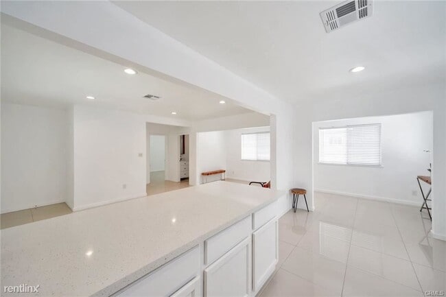 Foto del edificio - 2 br, 1 bath House - 17607 Covello