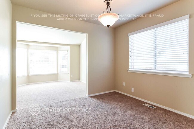 Building Photo - 12105 119th St E