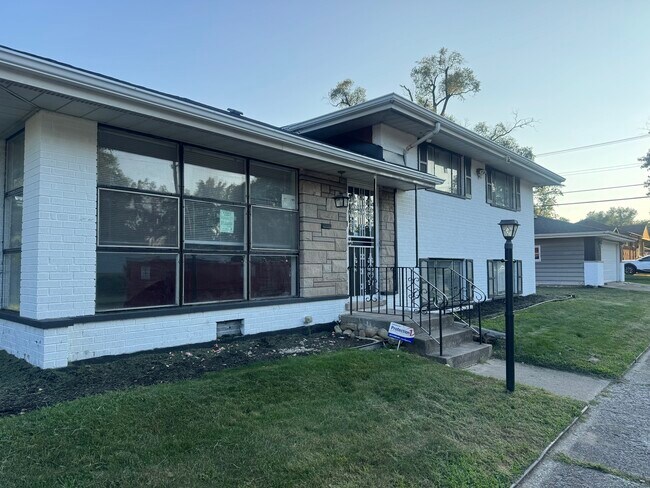 Foto del edificio - 14700 Avalon Ave