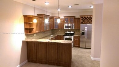 Building Photo - 4321 SW 160th Ave