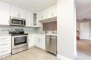 Building Photo - 3 br, 2.5 bath Townhome - 10978 Mainsail Dr