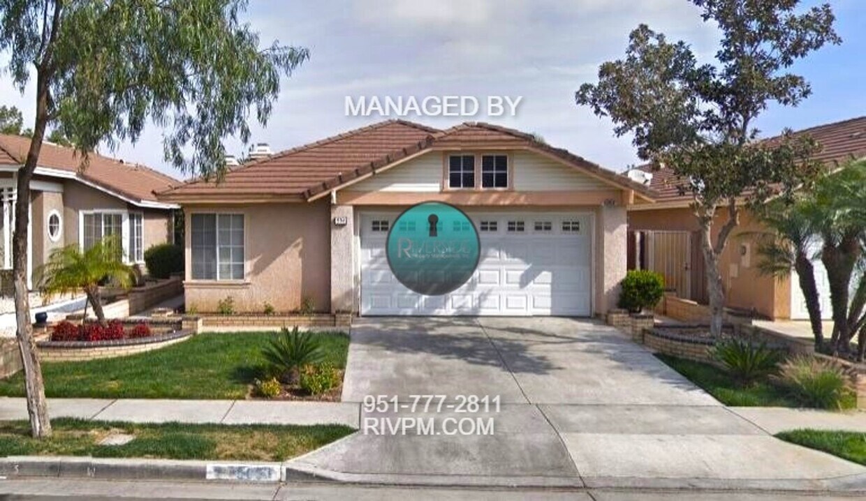 Building Photo - 3 Bedroom Home In Perris Available For Rent