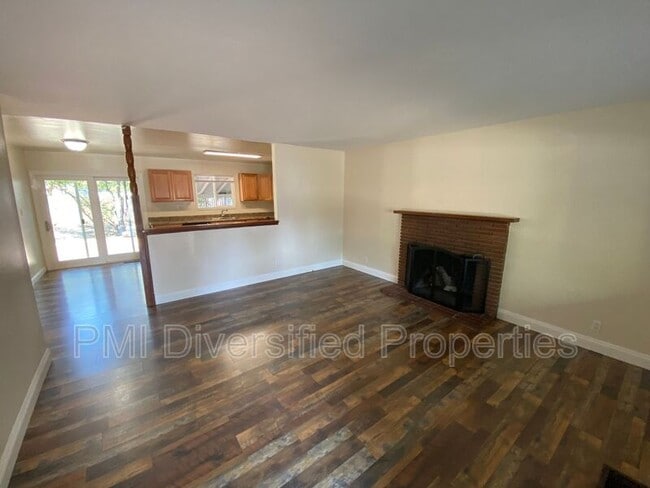 Foto del edificio - 1795 Hawthorne Rd