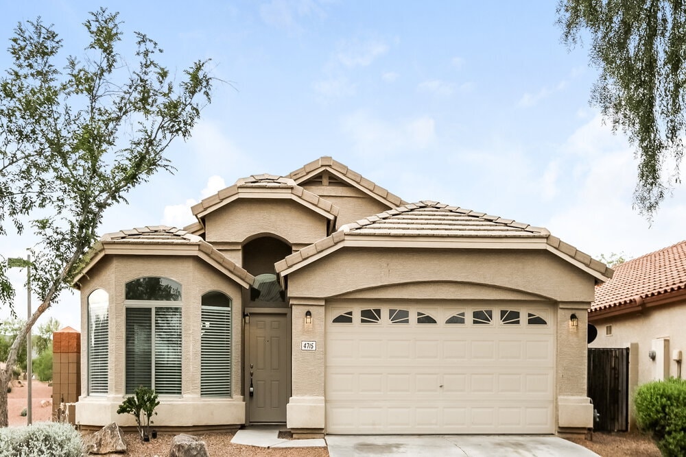 Foto principal - 4715 W Harwell Rd
