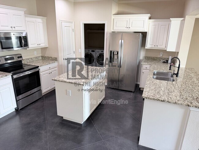 Foto del edificio - 7700 Legacy Pkwy