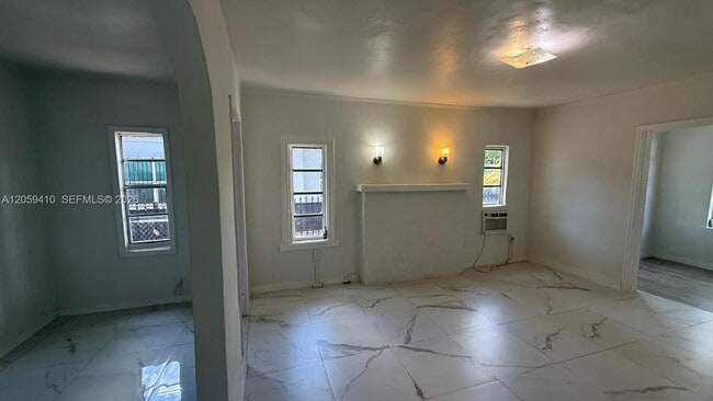 Foto del edificio - 836 NW 29th Terrace