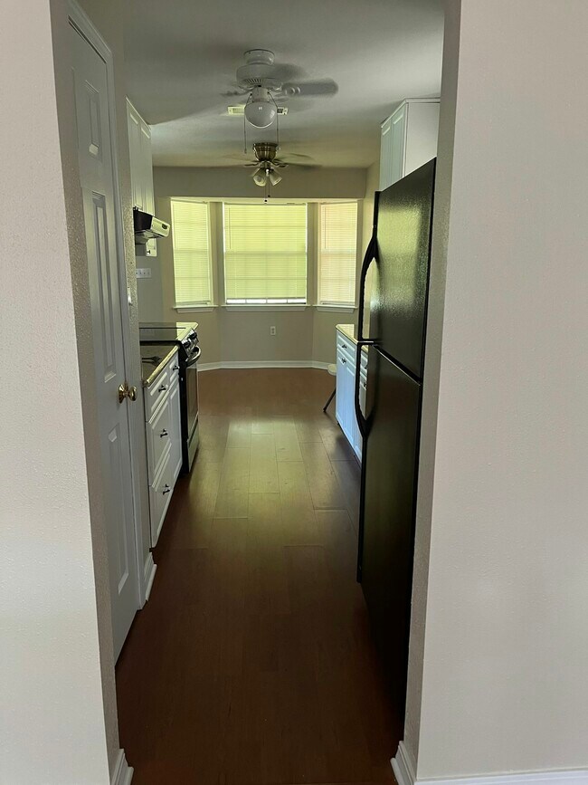Foto del edificio - 315 Woodcrest Dr