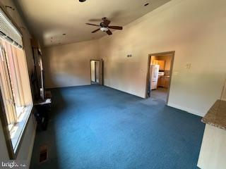 Foto del edificio - 700 Hunters Rd