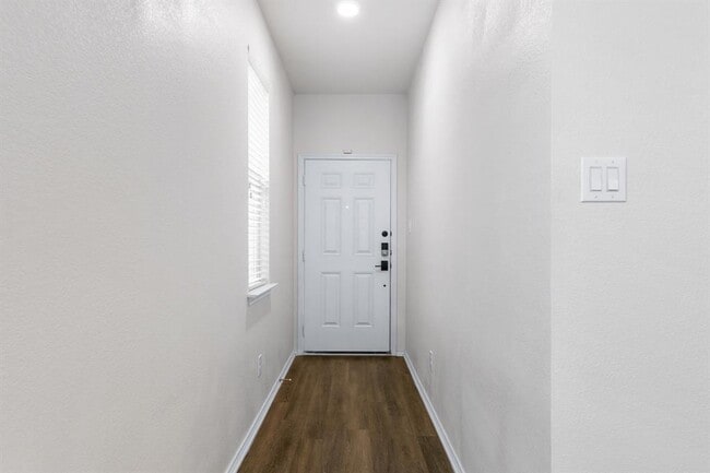 Building Photo - 17005 Gibbons Path