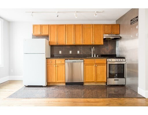 Foto principal - 100 Warrenton St