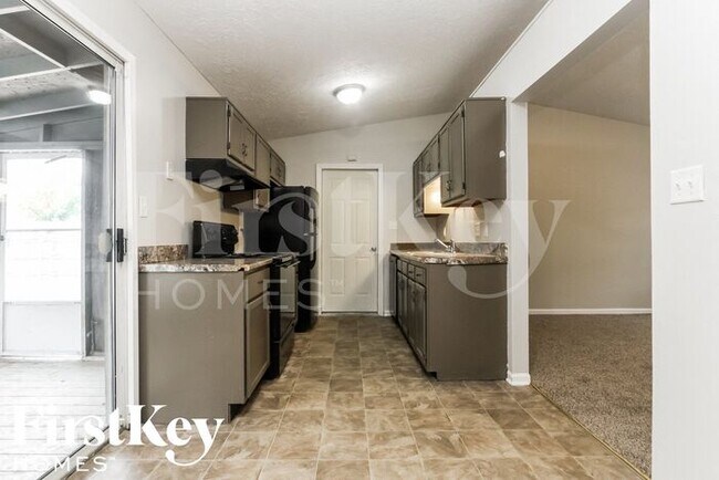 Building Photo - 2808 Grassy Creek Drive