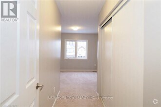 Building Photo - 74 Glenvista Dr
