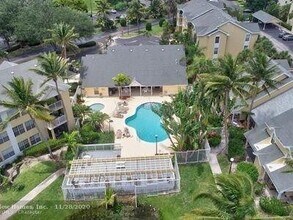 Building Photo - 6307 La Costa Dr