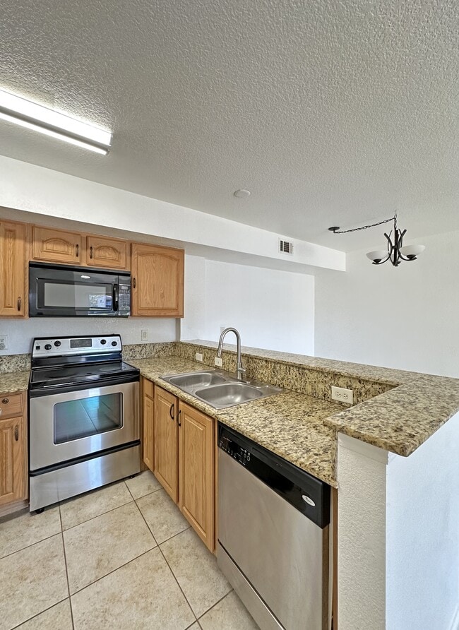 Foto del edificio - 271 SW Palm Dr