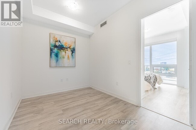 Building Photo - 4655 Metcalfe Ave