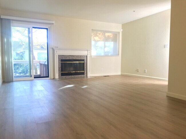Building Photo - 280 Bonita Ln