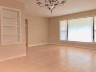 Foto del edificio - 5122 Grove St