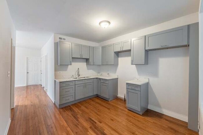 Foto del edificio - 6239 S Honore St