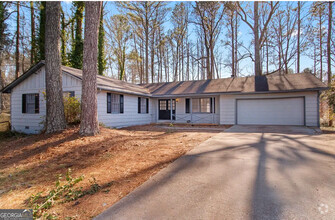 Building Photo - 4177 Windermere Dr