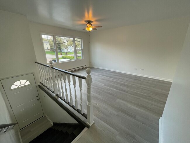 Foto del edificio - 518 W Grant Hwy