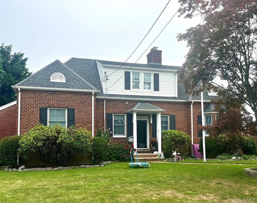 Primary Photo - 114 George Rd