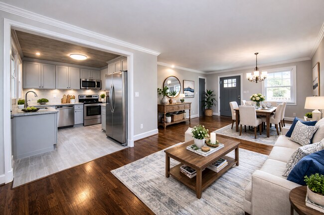 Foto del edificio - Beautiful 3 Bedroom Brick Home Near Uptown Charlotte